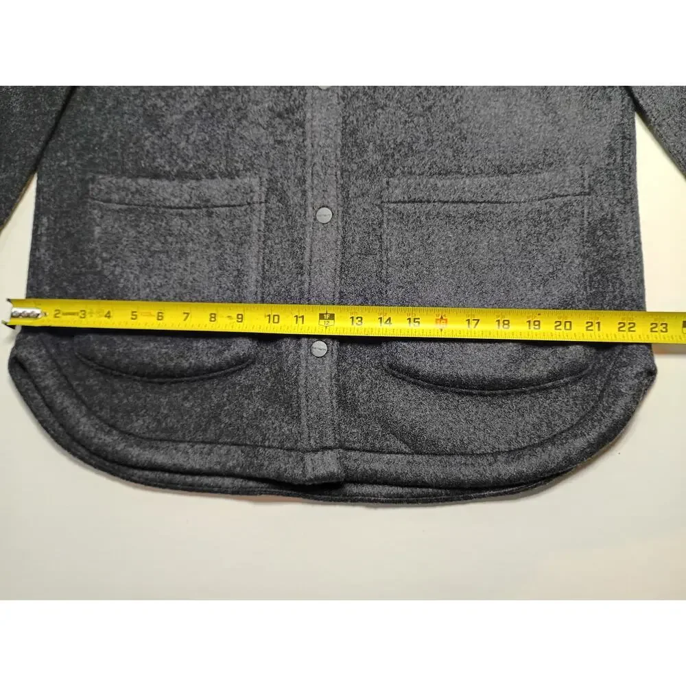 Carhartt Women's Loose Fit Fleece Shirt Jacket - Medium - Picture 3 of 8